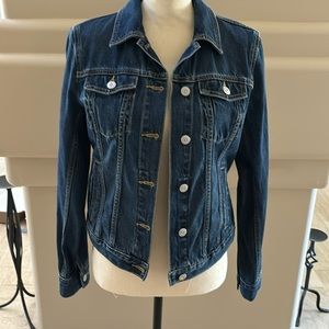 Banana Republic New With Tags Classic Denim Jacket. Size S.